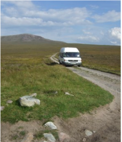 A minibus provides occasional service between the Cape Wrath lighthouse, a public bothy at Kearvaig, and the Durness passenger ferry